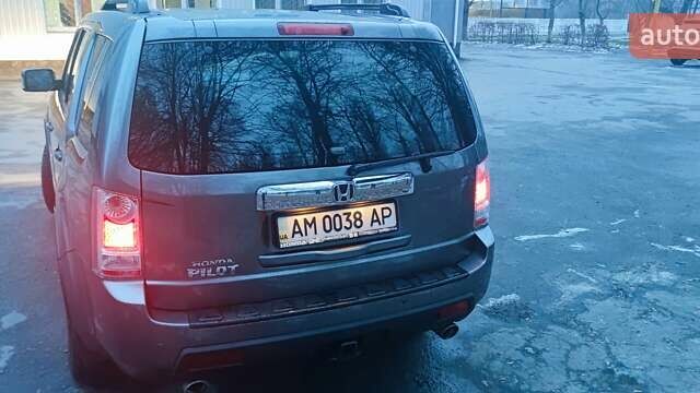 Серый Хонда Пилот, объемом двигателя 3.5 л и пробегом 345 тыс. км за 12999 $, фото 1 на Automoto.ua