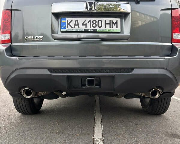 Сірий Хонда Пілот, об'ємом двигуна 3.47 л та пробігом 198 тис. км за 12500 $, фото 5 на Automoto.ua