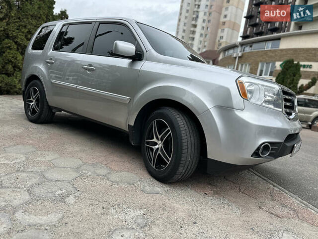 Сірий Хонда Пілот, об'ємом двигуна 3.47 л та пробігом 159 тис. км за 13299 $, фото 8 на Automoto.ua