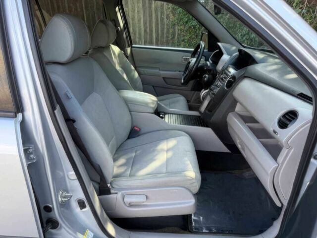 Сірий Хонда Пілот, об'ємом двигуна 3.5 л та пробігом 73 тис. км за 2600 $, фото 7 на Automoto.ua