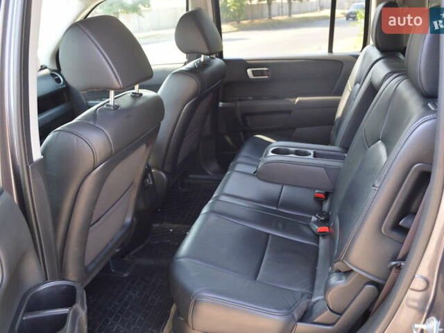 Сірий Хонда Пілот, об'ємом двигуна 3.47 л та пробігом 160 тис. км за 14550 $, фото 19 на Automoto.ua