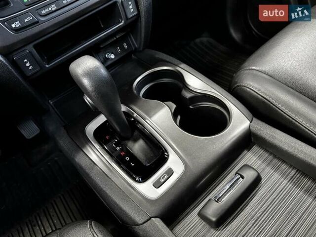 Сірий Хонда Пілот, об'ємом двигуна 3.5 л та пробігом 69 тис. км за 24500 $, фото 33 на Automoto.ua