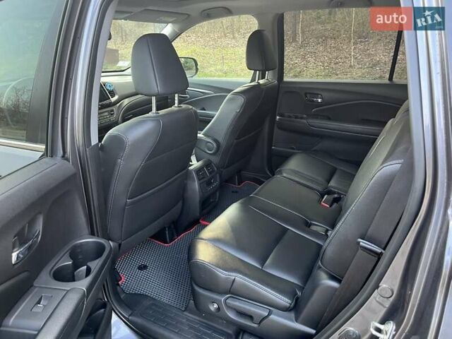 Серый Хонда Пилот, объемом двигателя 3.47 л и пробегом 184 тыс. км за 19500 $, фото 17 на Automoto.ua