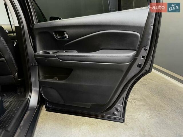Сірий Хонда Пілот, об'ємом двигуна 3.5 л та пробігом 69 тис. км за 24500 $, фото 38 на Automoto.ua