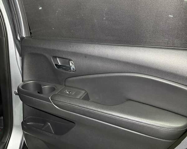 Серый Хонда Пилот, объемом двигателя 3 л и пробегом 125 тыс. км за 23000 $, фото 30 на Automoto.ua