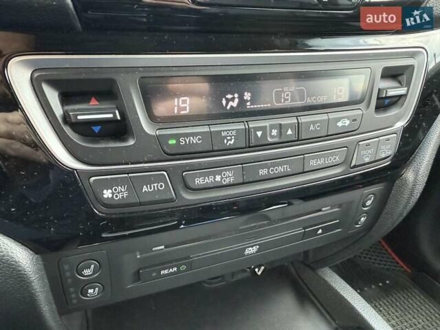 Серый Хонда Пилот, объемом двигателя 3 л и пробегом 125 тыс. км за 23500 $, фото 37 на Automoto.ua