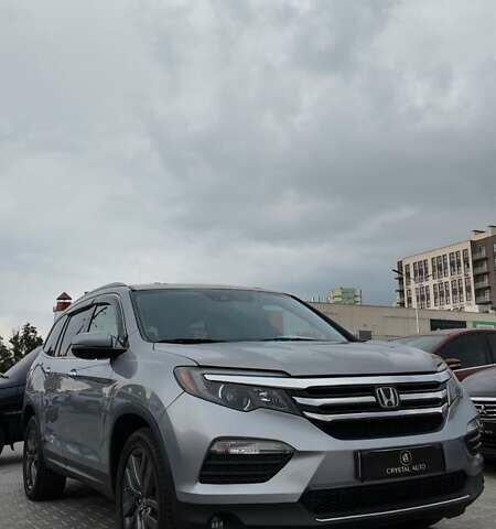 Серый Хонда Пилот, объемом двигателя 3.5 л и пробегом 88 тыс. км за 19900 $, фото 1 на Automoto.ua