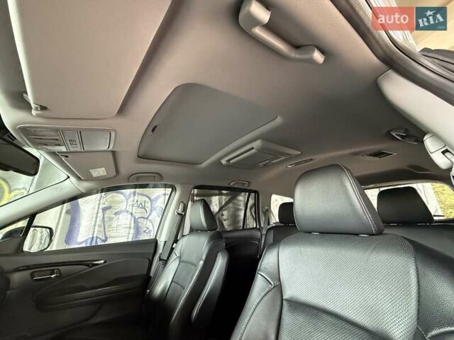 Серый Хонда Пилот, объемом двигателя 3 л и пробегом 125 тыс. км за 23500 $, фото 38 на Automoto.ua