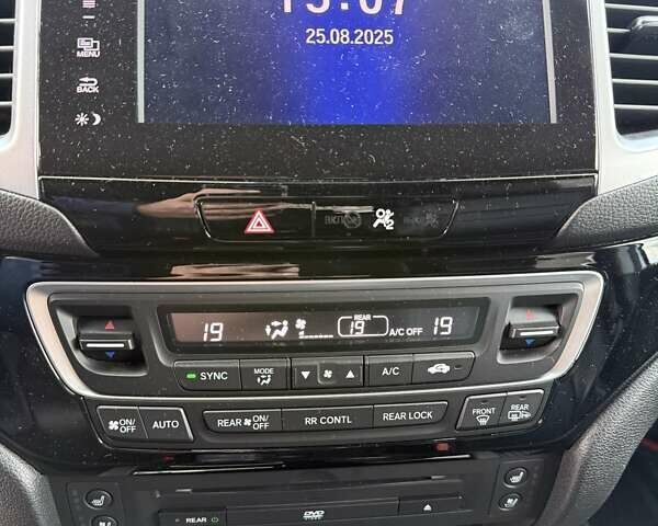 Серый Хонда Пилот, объемом двигателя 3 л и пробегом 125 тыс. км за 23500 $, фото 35 на Automoto.ua