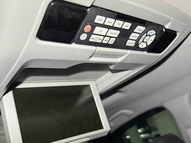 Серый Хонда Пилот, объемом двигателя 3 л и пробегом 125 тыс. км за 23000 $, фото 27 на Automoto.ua