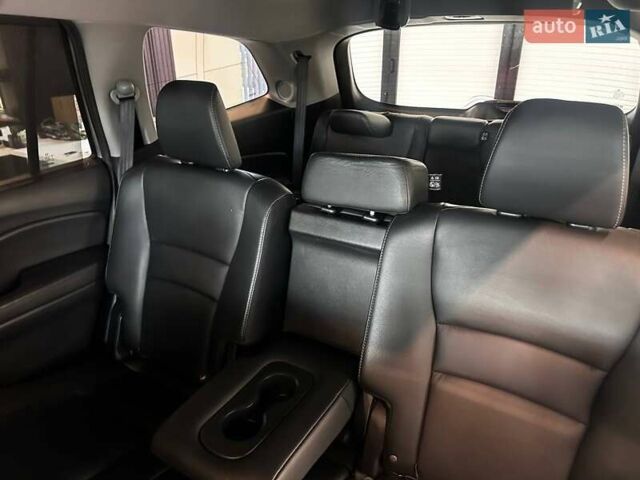 Серый Хонда Пилот, объемом двигателя 3 л и пробегом 147 тыс. км за 23900 $, фото 28 на Automoto.ua