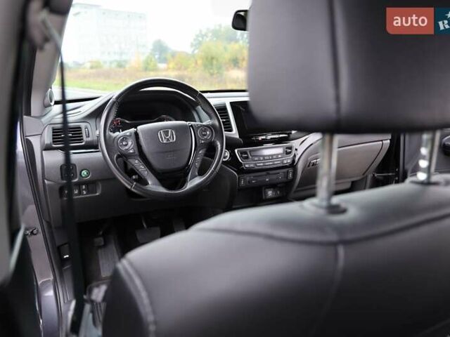 Серый Хонда Пилот, объемом двигателя 3.47 л и пробегом 81 тыс. км за 25000 $, фото 6 на Automoto.ua