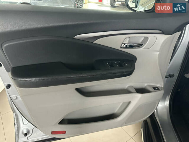 Серый Хонда Пилот, объемом двигателя 3.47 л и пробегом 77 тыс. км за 24950 $, фото 12 на Automoto.ua