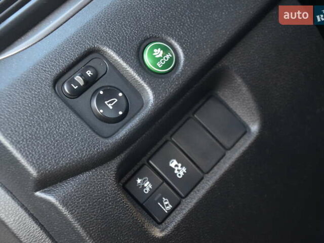 Сірий Хонда Пілот, об'ємом двигуна 3.5 л та пробігом 107 тис. км за 23950 $, фото 43 на Automoto.ua