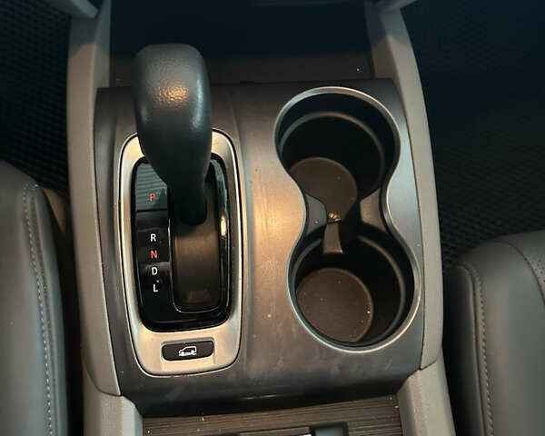 Серый Хонда Пилот, объемом двигателя 3.47 л и пробегом 77 тыс. км за 24950 $, фото 19 на Automoto.ua