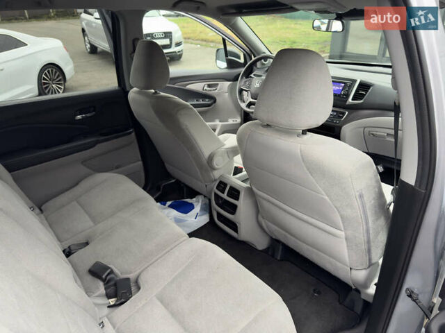 Серый Хонда Пилот, объемом двигателя 3.47 л и пробегом 137 тыс. км за 16999 $, фото 36 на Automoto.ua