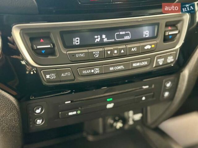 Хонда Пілот 2018 у Львові на Automoto.ua Сірий Хонда Пілот, об'ємом двигуна 3 л та пробігом 147 тис. км за 23900 $, фото 20 на Automoto.ua