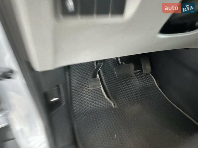 Серый Хонда Пилот, объемом двигателя 3.47 л и пробегом 77 тыс. км за 24950 $, фото 15 на Automoto.ua