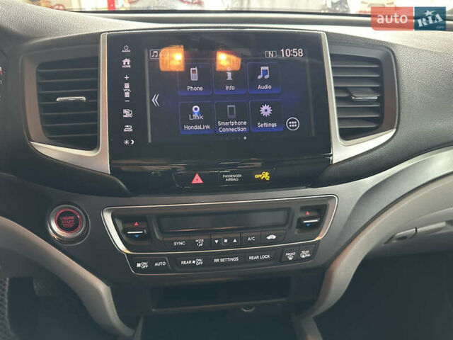Серый Хонда Пилот, объемом двигателя 3.47 л и пробегом 77 тыс. км за 24950 $, фото 18 на Automoto.ua