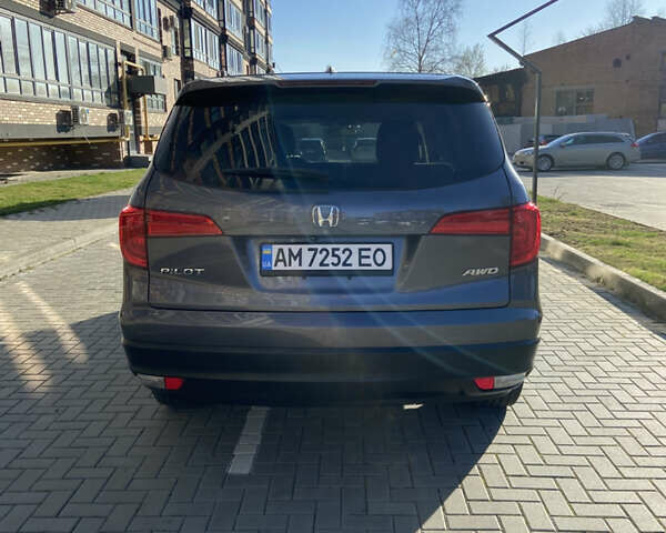 Серый Хонда Пилот, объемом двигателя 3.47 л и пробегом 72 тыс. км за 20700 $, фото 4 на Automoto.ua