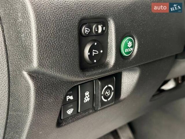 Хонда Пілот 2018 у Львові на Automoto.ua Сірий Хонда Пілот, об'ємом двигуна 3 л та пробігом 147 тис. км за 23900 $, фото 16 на Automoto.ua