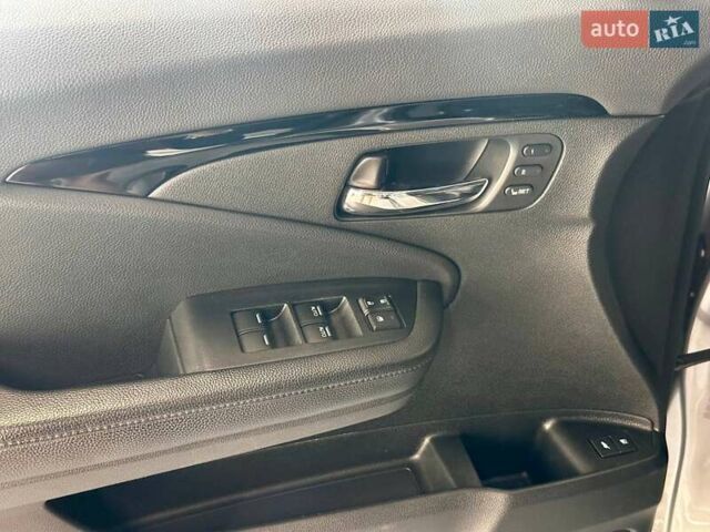 Серый Хонда Пилот, объемом двигателя 3 л и пробегом 147 тыс. км за 23900 $, фото 14 на Automoto.ua