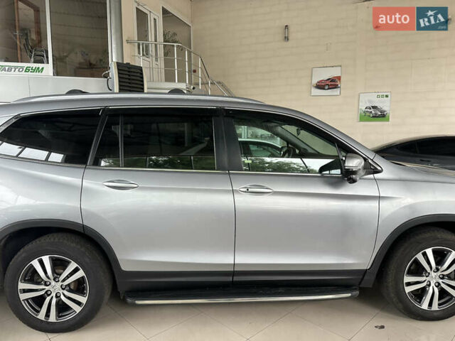 Серый Хонда Пилот, объемом двигателя 3.47 л и пробегом 77 тыс. км за 24950 $, фото 4 на Automoto.ua