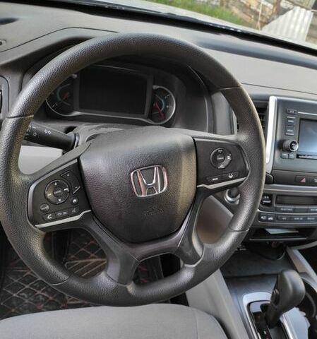 Серый Хонда Пилот, объемом двигателя 3.47 л и пробегом 166 тыс. км за 18000 $, фото 2 на Automoto.ua