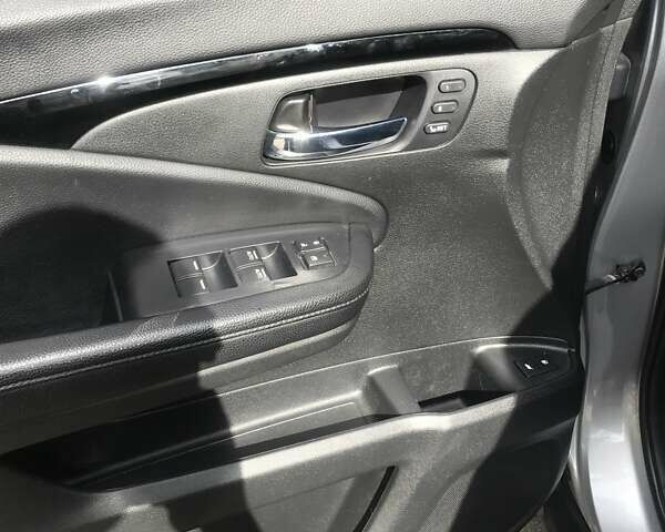 Серый Хонда Пилот, объемом двигателя 3.47 л и пробегом 91 тыс. км за 28000 $, фото 17 на Automoto.ua