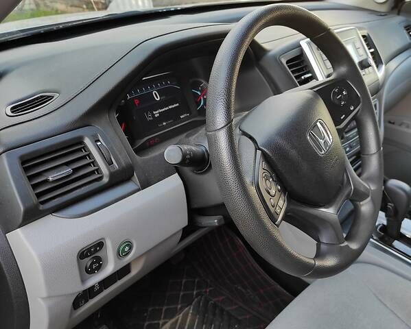 Серый Хонда Пилот, объемом двигателя 3.5 л и пробегом 155 тыс. км за 20000 $, фото 15 на Automoto.ua