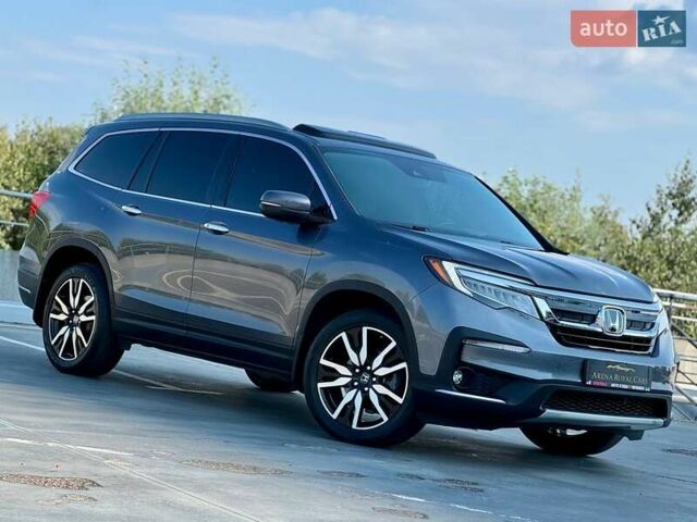 Серый Хонда Пилот, объемом двигателя 3.47 л и пробегом 154 тыс. км за 27700 $, фото 3 на Automoto.ua