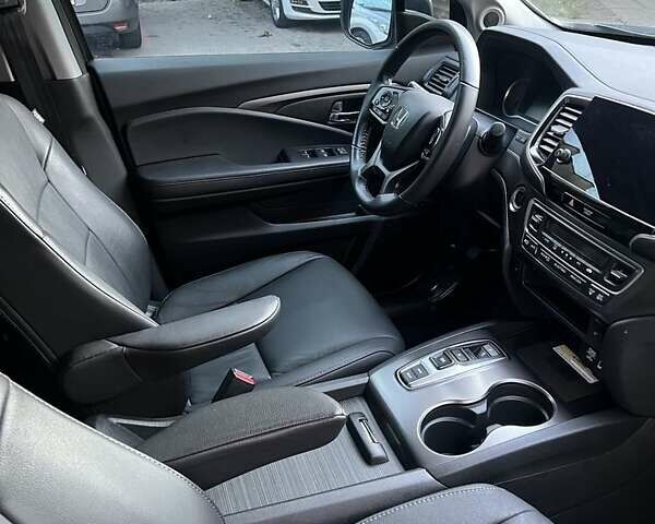 Серый Хонда Пилот, объемом двигателя 3.5 л и пробегом 35 тыс. км за 27300 $, фото 40 на Automoto.ua