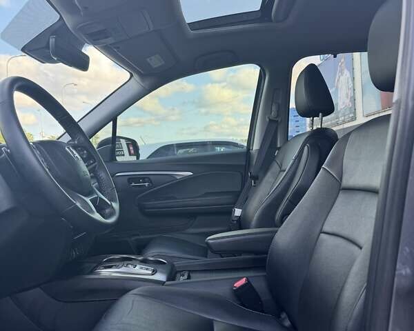 Серый Хонда Пилот, объемом двигателя 3.47 л и пробегом 29 тыс. км за 22499 $, фото 5 на Automoto.ua