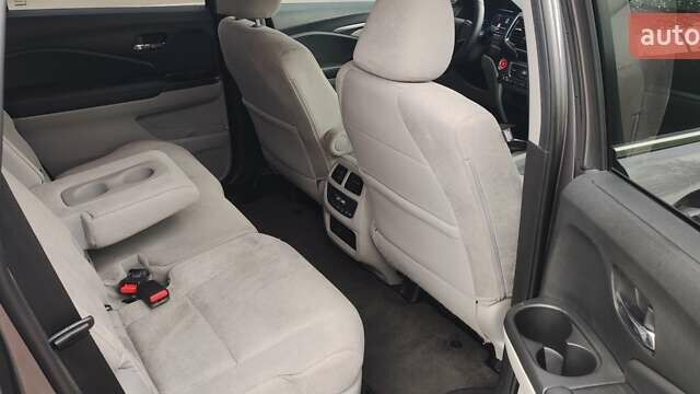 Серый Хонда Пилот, объемом двигателя 3.47 л и пробегом 30 тыс. км за 27700 $, фото 25 на Automoto.ua