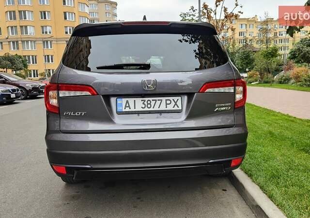 Сірий Хонда Пілот, об'ємом двигуна 3.47 л та пробігом 46 тис. км за 27500 $, фото 7 на Automoto.ua