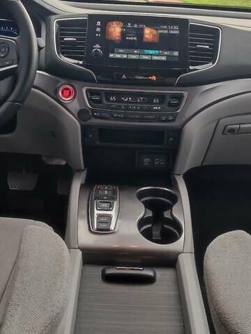 Серый Хонда Пилот, объемом двигателя 3.47 л и пробегом 30 тыс. км за 27700 $, фото 17 на Automoto.ua