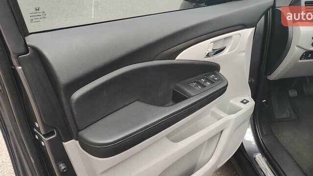 Серый Хонда Пилот, объемом двигателя 3.47 л и пробегом 30 тыс. км за 27700 $, фото 11 на Automoto.ua