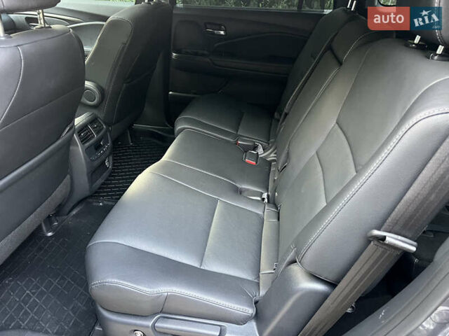 Серый Хонда Пилот, объемом двигателя 3.5 л и пробегом 35 тыс. км за 27300 $, фото 24 на Automoto.ua
