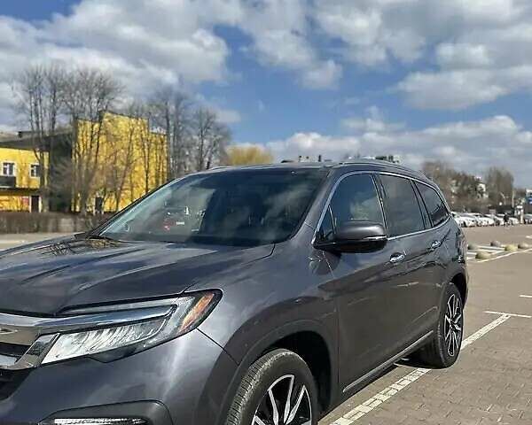 Серый Хонда Пилот, объемом двигателя 3.47 л и пробегом 21 тыс. км за 30000 $, фото 3 на Automoto.ua