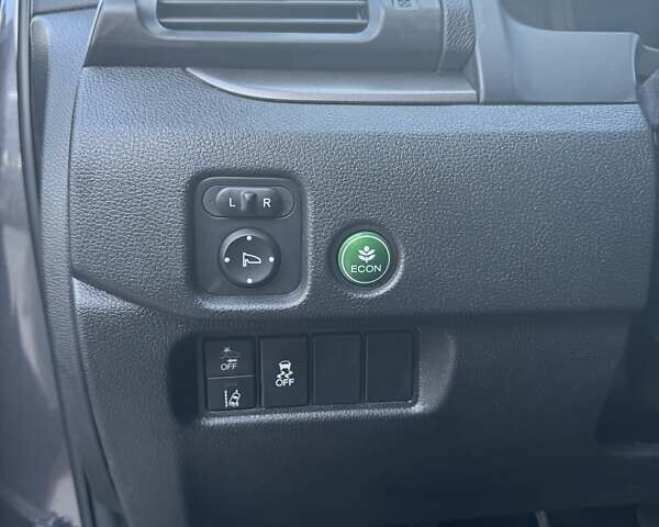 Серый Хонда Пилот, объемом двигателя 3.47 л и пробегом 29 тыс. км за 22499 $, фото 12 на Automoto.ua