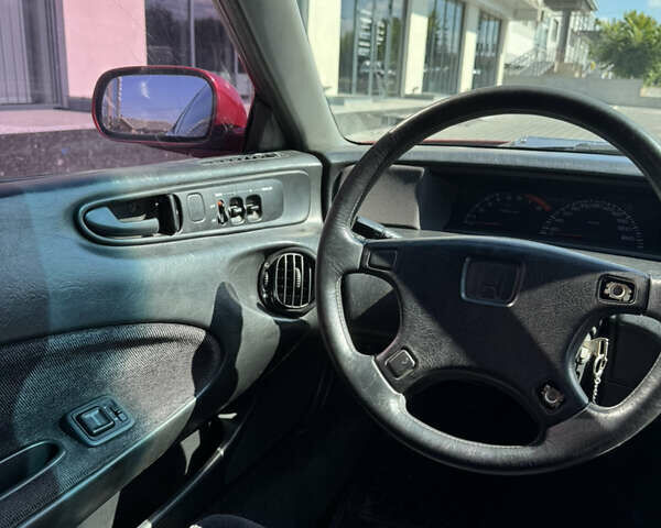 Красный Хонда Прелюд, объемом двигателя 2 л и пробегом 190 тыс. км за 4800 $, фото 9 на Automoto.ua
