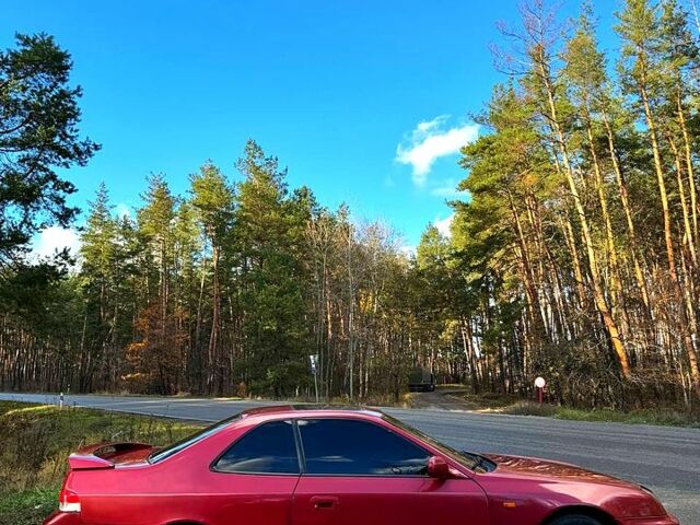 Красный Хонда Прелюд, объемом двигателя 2.2 л и пробегом 230 тыс. км за 5500 $, фото 2 на Automoto.ua