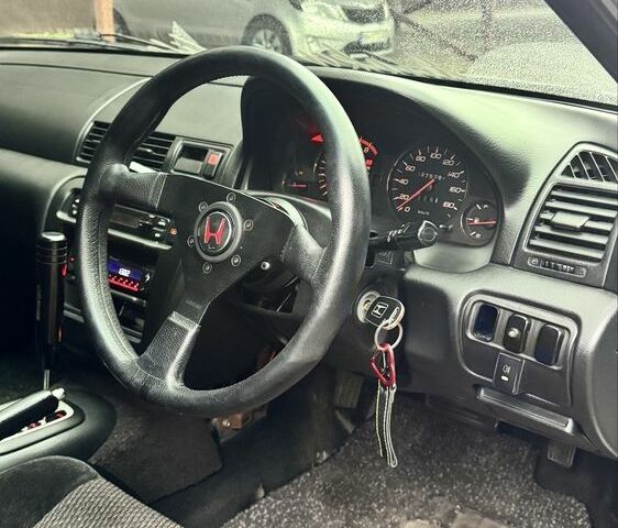 Серый Хонда Прелюд, объемом двигателя 2.2 л и пробегом 375 тыс. км за 4800 $, фото 5 на Automoto.ua