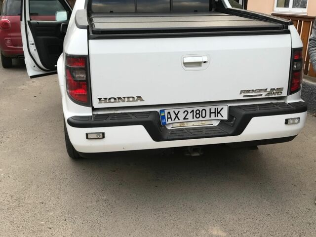 Білий Хонда Ріджлайн, об'ємом двигуна 3.5 л та пробігом 160 тис. км за 16543 $, фото 3 на Automoto.ua