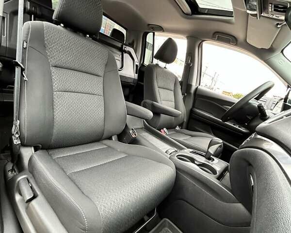 Білий Хонда Ріджлайн, об'ємом двигуна 3.47 л та пробігом 87 тис. км за 19900 $, фото 33 на Automoto.ua