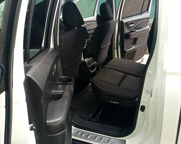 Білий Хонда Ріджлайн, об'ємом двигуна 3.5 л та пробігом 80 тис. км за 25500 $, фото 16 на Automoto.ua