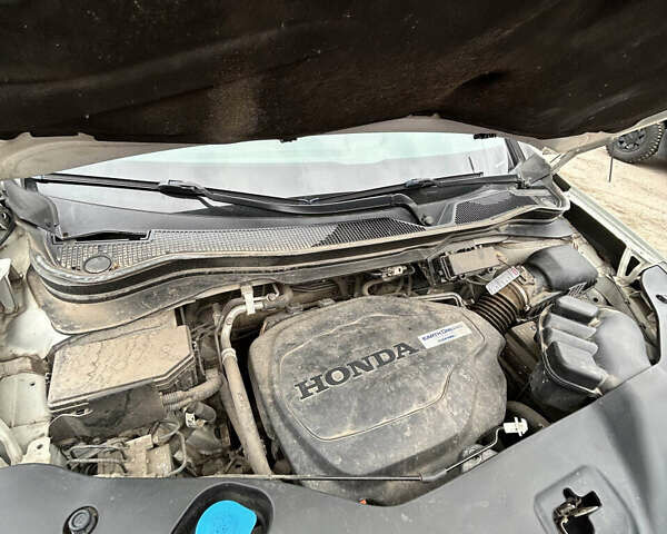 Белый Хонда Риджлайн, объемом двигателя 3.47 л и пробегом 87 тыс. км за 21900 $, фото 33 на Automoto.ua