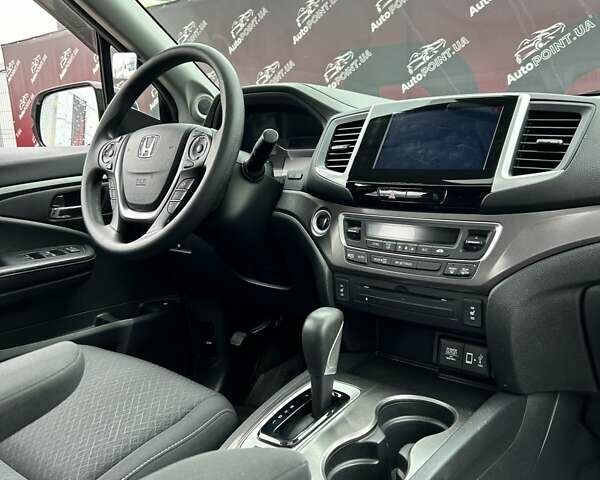 Білий Хонда Ріджлайн, об'ємом двигуна 3.47 л та пробігом 87 тис. км за 19900 $, фото 34 на Automoto.ua