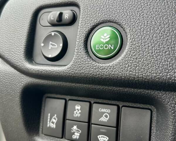 Білий Хонда Ріджлайн, об'ємом двигуна 3.5 л та пробігом 87 тис. км за 23900 $, фото 32 на Automoto.ua
