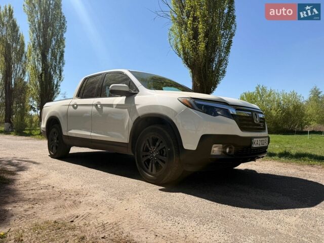 Белый Хонда Риджлайн, объемом двигателя 3.47 л и пробегом 122 тыс. км за 24300 $, фото 3 на Automoto.ua